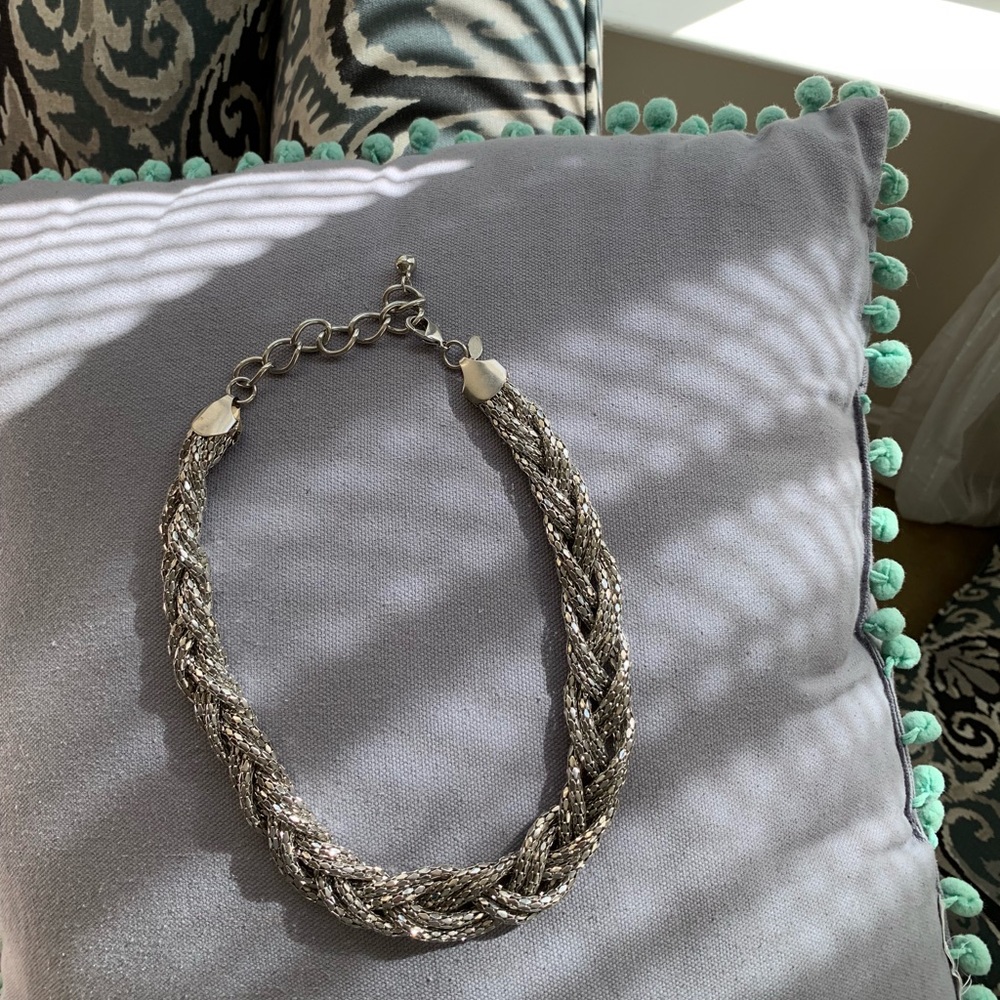 ✨5/$25✨ silver braided choker necklace